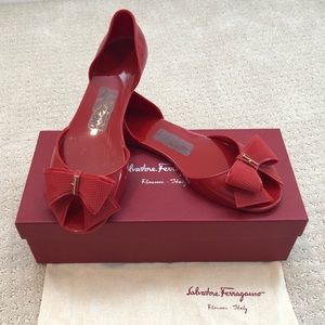 SALVATORE FERRAGAMO  Barbados' Flat Sandal